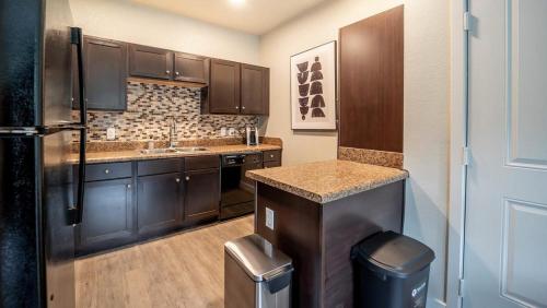 Landing Modern Apartment with Amazing Amenities (ID7896X37) in Powdersville (SC)