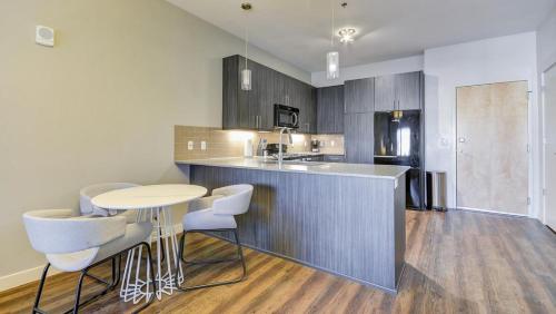 Landing Modern Apartment with Amazing Amenities (ID6644)