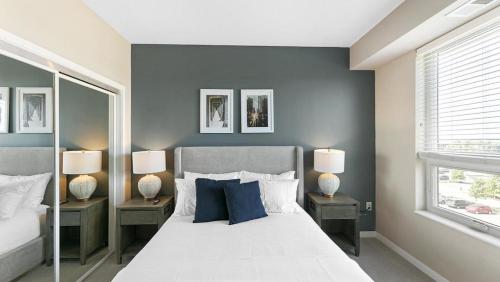 Landing Modern Apartment with Amazing Amenities (ID8029X26) in Edina (MN)
