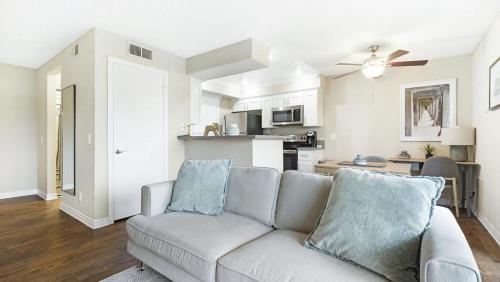 Landing Modern Apartment with Amazing Amenities (ID8313X81) in Chino Hills