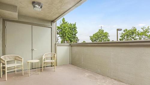 Landing Modern Apartment with Amazing Amenities (ID8313X81) in Chino Hills