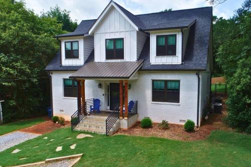 New 4BR, 3.5 BA - Minutes From UGA & Downtown Athens in Athens, USA