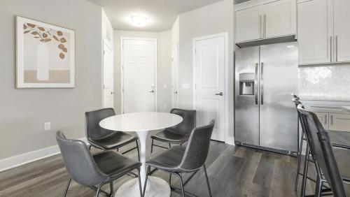 Landing Modern Apartment with Amazing Amenities ID1169X837 in Bradenton, USA