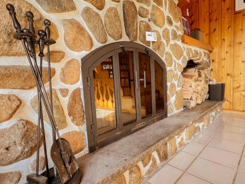 Luxury St-Sauveur Chalet with Swim Spa Close to Ski