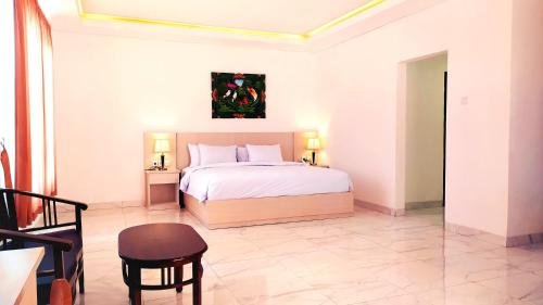 room detail thumbnail 0