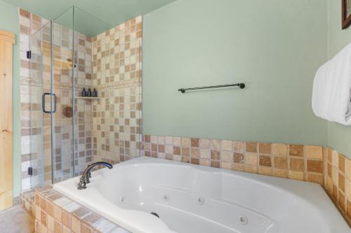 Lavishness at Elevation – Timber Ridge 3 Bedroom condo in Kirkwood (CA)
