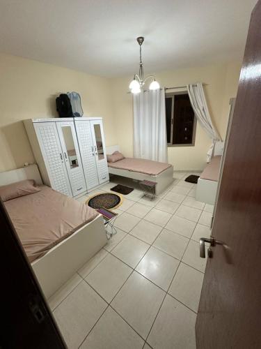 El Mahatta Building El Mahatta Building