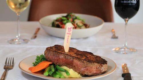 Coachman - Hotel Motel near Luchthaven Forbes