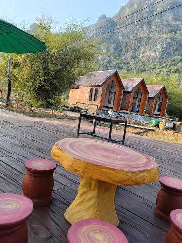 Cool Pool Bungalow in Na Hin