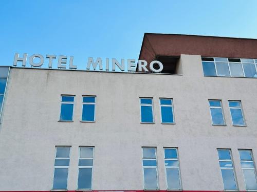 . HOTEL MINERO