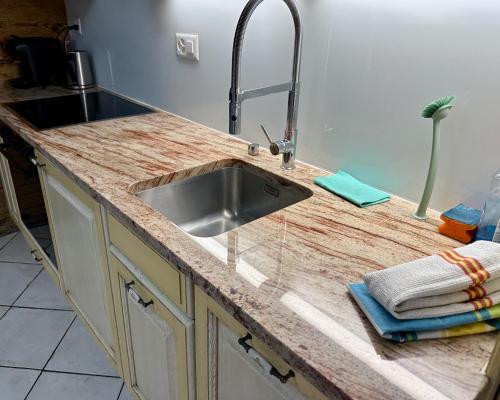 keuken, Chalet typique du Valais,Maison bio et bien-être! (Chalet typique du Valais,Maison bio et bien-etre!) in Chermignon