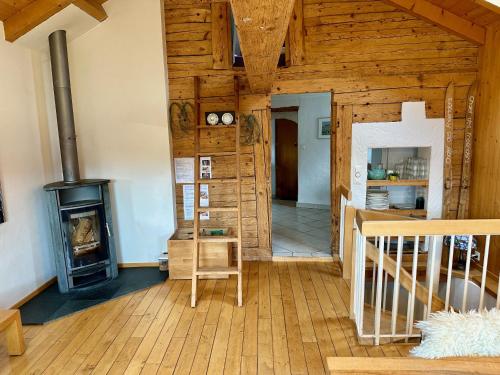 keuken, Chalet typique du Valais,Maison bio et bien-être! (Chalet typique du Valais,Maison bio et bien-etre!) in Chermignon