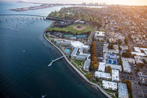 Coronado Island Marriott Resort & Spa - image 14