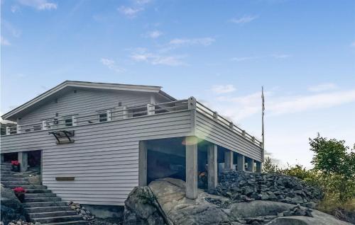 3 Bedroom Nice Home In Stavern