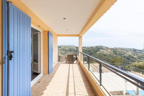 Spacieuse Villa Niçoise au calme avec piscine (Spacieuse Villa Nicoise au calme avec piscine) in La Revouta Soutrana