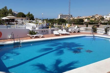 Apartamento con piscina en Las Rosas de Capistrano