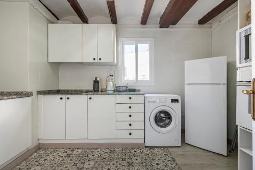 Apartamentos Rera Sant Domenech - main image