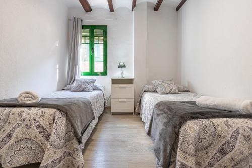 Apartamentos Rera Sant Domenech - image 3