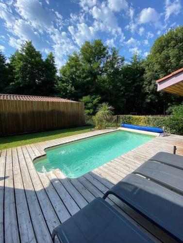 Villa piscine privée 12 personnes - Location saisonnière - Lacanau