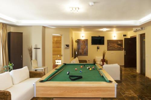 Hotel Grand – Eforie Nord, CA