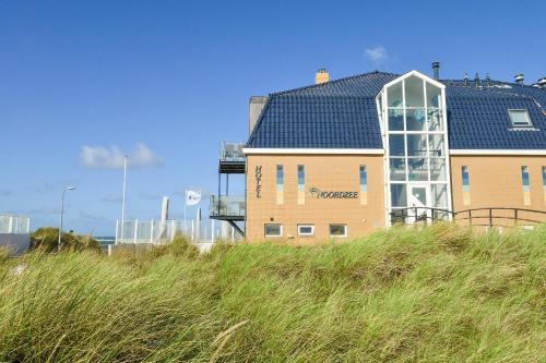 Strandhotel Noordzee - image 14