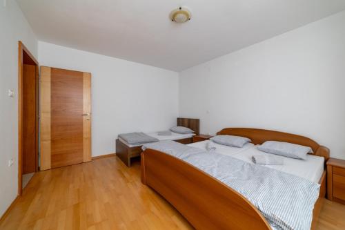 Bed and Breakfast Špelca - image 11
