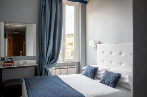 Hotel Montecarlo - image 6