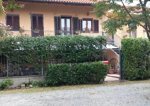 casa carrà (casa carra) near Torinói repülőtér