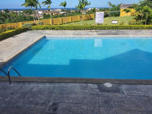 Piscina, Gil- Manor in Corral Spring