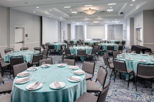 Hilton Garden Inn Frisco - image 10