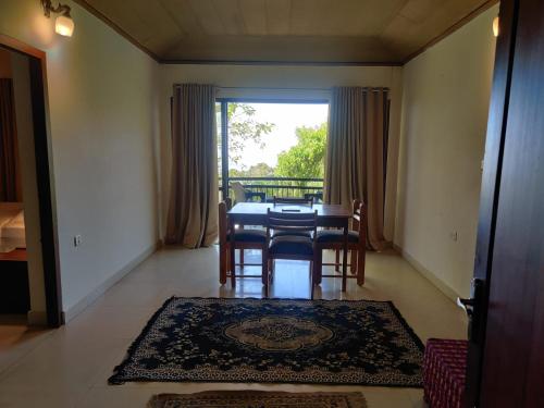 Two-Bedroom Cottage image 10