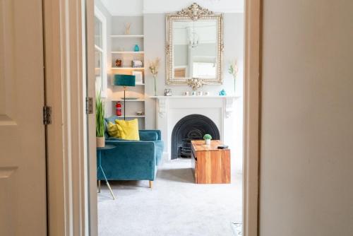 WiFi | Near Major Attractions 5