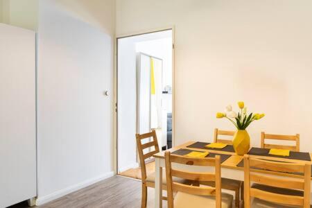 Cosy Apartment plus Self Checkin plus free Street parking, Berlin (Foto 11)
