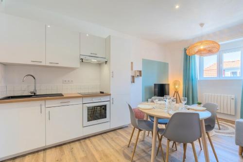 2 Bedroom Apartment Near Tram, Chr + Parking - Roubaix