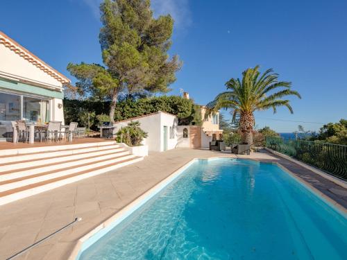 Holiday Home Chèvrefeuilles by Interhome - Location saisonnière - Fréjus