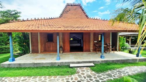 VILLA LE PETIT LEON "Authentic Traditional Wooden House"