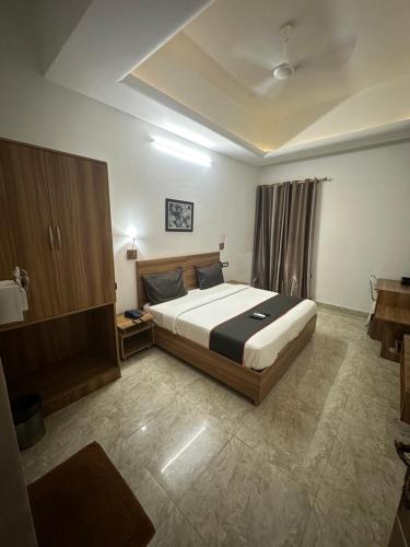 GULNAAR INN in Chennai