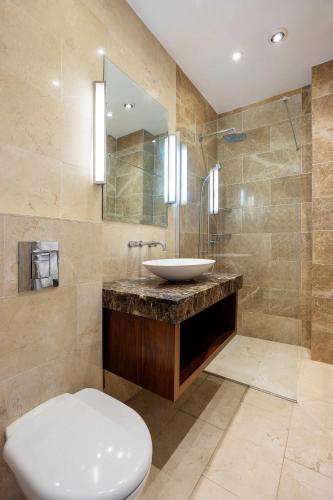Veeve - Sophisticated Sutherland - image 4