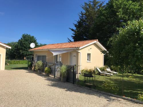 maisonnette entre forêt et occéan - Location saisonnière - Vendays-Montalivet