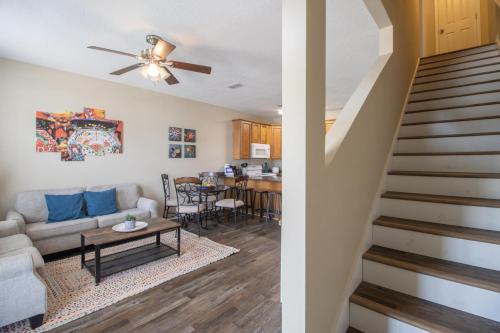 Century Oaks Townhome in Gulfport, USA
