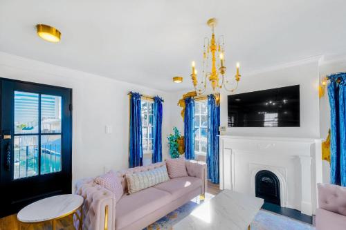 Old Spanish House- C, The Madeleine Suite in Biloxi, USA