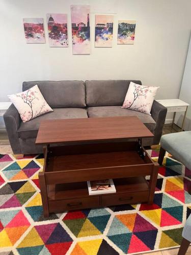 Stay in the heart of Logan Circle: Fully Walkable in Washington, USA