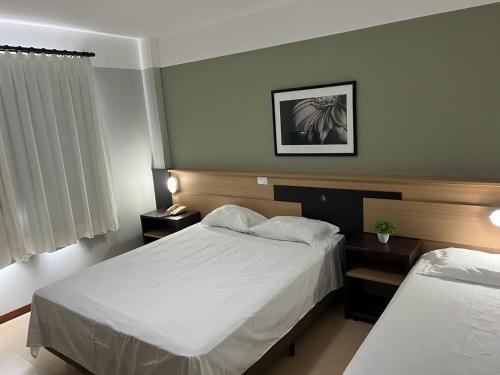 1 double bed, 1 twin bed