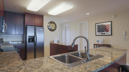 Sea Breeze 1002 Penthouse in Biloxi, USA