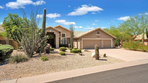 Three-Bedroom House image 3