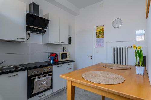 Wifi Netflix free parking Gruben Apartment