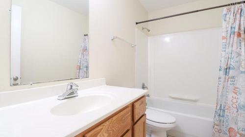 Oak Shores 71 in Biloxi, USA