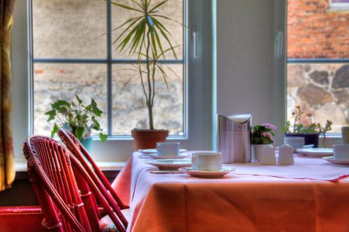 餐廳, Hotel am Markt Altentreptow in 舊特雷普托