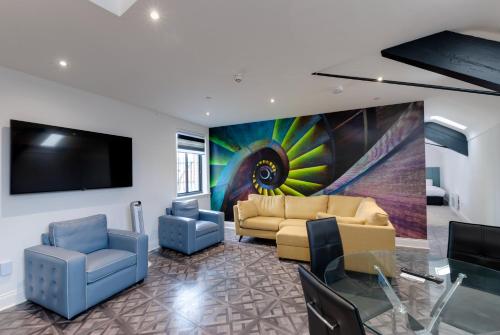 Temple Court Cavern Quarter Apartments Room Type - One-Bedroom Apartment