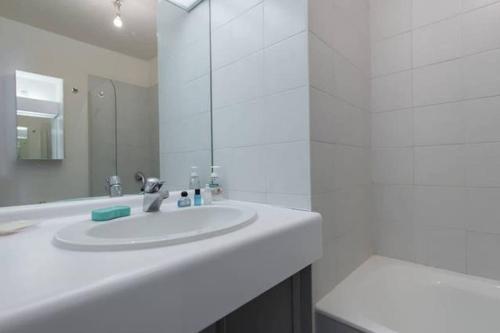 Le Cozy Appartement + balcon ensoleillé + Parking, Paryż (zdjęcie 6)